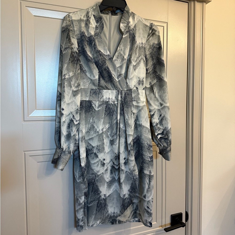 Antonio Melani - Chic Gray Patterned Dress - Size 0